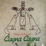 Pizzeria & CafeBar「Cagna Cagna」で 薄切り茄子ピッツァ