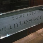 restaurant「Quintessence」で本質を素直に表現するお皿たち